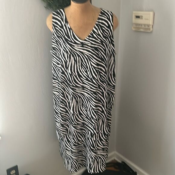 Susan Graver zebra print tiered sleeveless v-neck midi dress size 1X - Picture 1 of 8